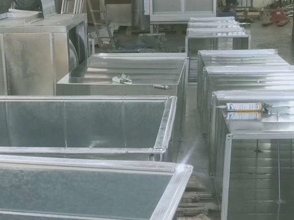 使用不銹鋼餐具、器皿的注意事項